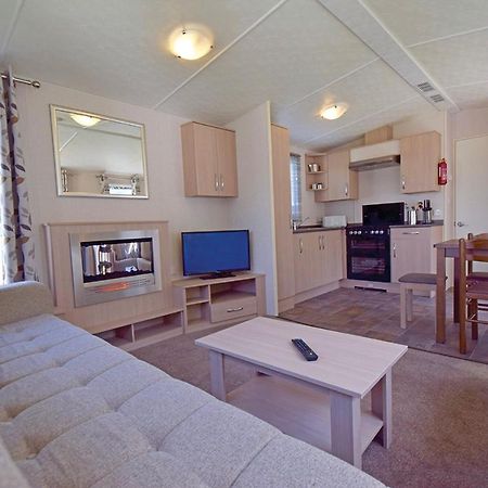 Mercury Yacht Harbour And Holiday Park Lower Swanwick Bagian luar foto