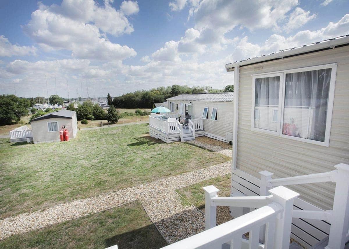 Mercury Yacht Harbour And Holiday Park Lower Swanwick Bagian luar foto